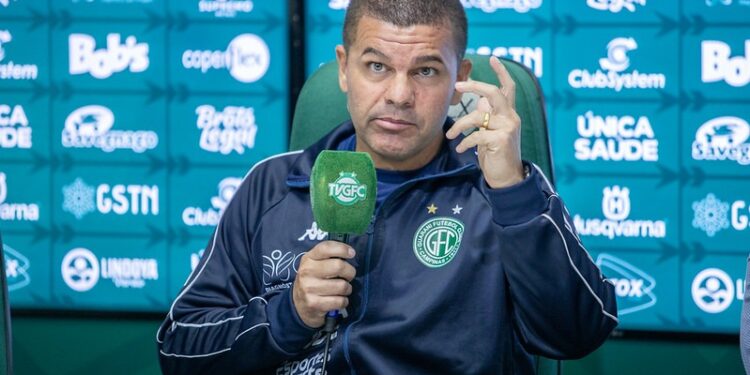 Louzer valoriza vitória do Guarani e convoca torcida para duelo com Atlético-GO