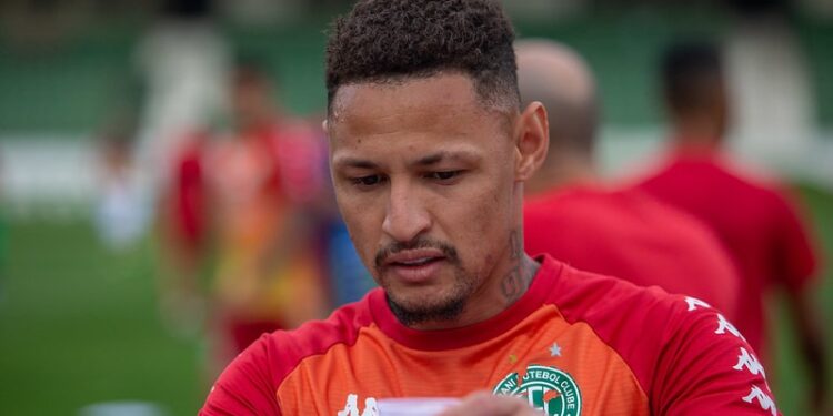 O atacante Neilton foi contratado pelo Alviverde em janeiro de 2023. Foto: Thomaz Marostegan/Guarani FC