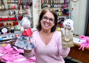 Josiane Brito, Gerente de Produto do Grupo Primavera: nas mãos do professor e da criança, os fantoches são um instrumento poderoso - Foto: Divulgação
