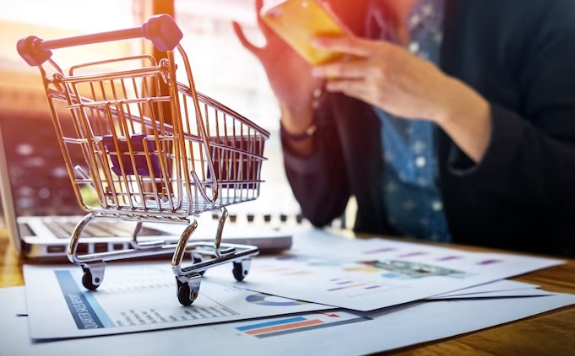 Artigo: Transparência é pilar da confiança do consumidor no varejo – por Rogério Albuquerque