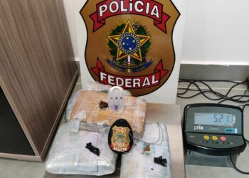 Droga foi localizada durante fiscalização de rotina de passageiros e bagagens pela Polícia Federal no aeroporto - Foto: Divulgação PF