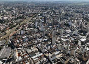 Vista aérea de Campinas: orçamento para 2024 será de R$ 9,3 bilhões. Foto: Leandro Ferreira/Hora Campinas