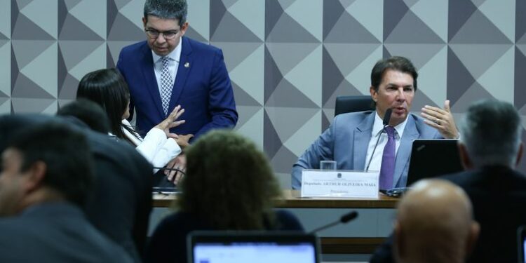 Reunião da Comissão Parlamentar Mista de Inquérito (CPMI) do 8 de janeiro para analisar e votar o Requerimento. Foto Lula Marques/ Agência Brasil