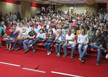 Mais de 200 pessoas participaram da reunião no Salão Vermelho nesta segunda: discussão importante para Campinas - Foto: Eduardo Lopes/PMC/Divulgação