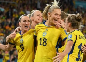 As suecas não se intimidaram diante das donas da casa e faturaram o terceiro lugar. Foto: Fifa