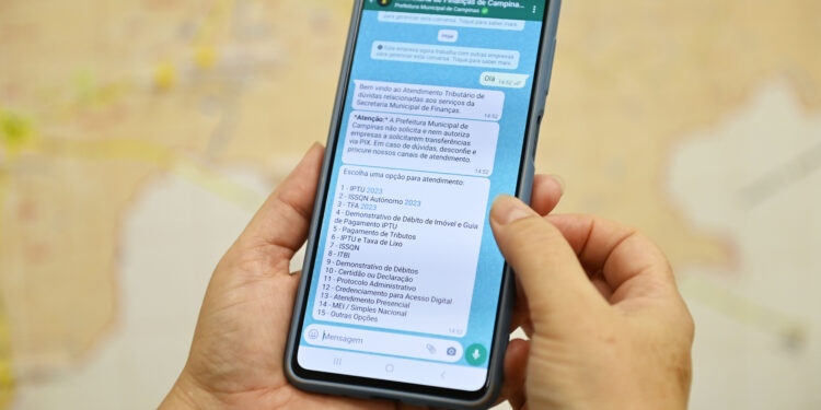 O atendimento pelo whatsapp pode ser acessado pela página da Secretaria de Finanças. Foto: Eduardo Lopes/PMC