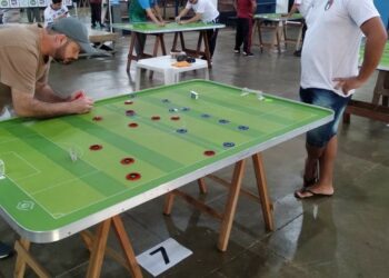O torneio de futebol de mesa está programado para sábado (16), no Centro de Vivência do Idoso Foto: Divulgação