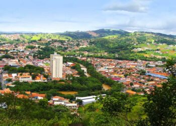 Cortada pelo Rio Jaguari, a cidade de Pedreira tem forte vocação econômica para o comércio e o turismo, além de ser uma cidade com muito verde e clima ameno - Foto: Prefeitura de Pedreira/Divulgação