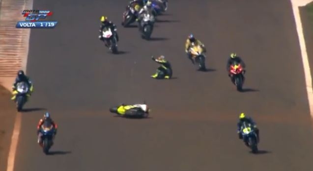 Luto no esporte: acidente dramático deixa 2 mortos em GP de motos