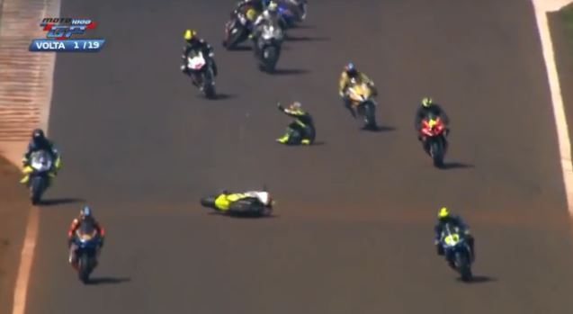 Veja como ficou a moto de um dos pilotos mortos em grave acidente no  Autódromo de Cascavel