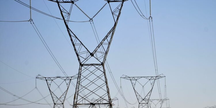 Linhas de transmissão de energia: ONS apresenta relatório. Foto: Marcello Casal/Agência Brasil