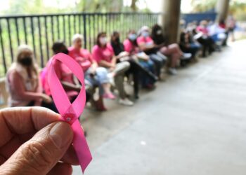 O nome “Outubro Rosa” faz referência à cor do laço rosa, que simboliza a luta contra o câncer de mama. - Foto: Carlos Bassan/Divulgação