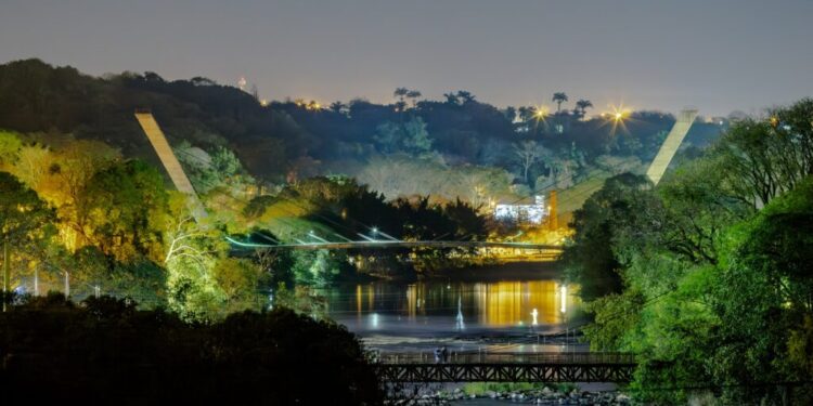 Foto do primeiro colocado no concurso retrata uma vista noturna para o Rio Piracicaba - Crédito: Alan Carvalho/Divulgação