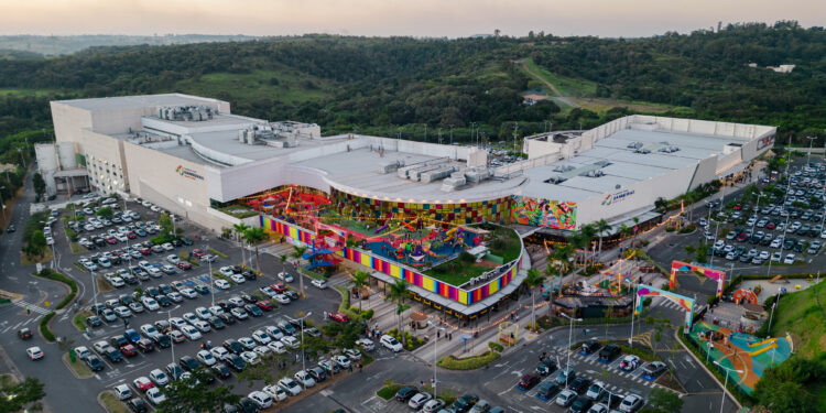O coral de libras e uma apresentação de balé fazem parte da programação do Shopping Parque das Bandeiras. Foto: Divulgação