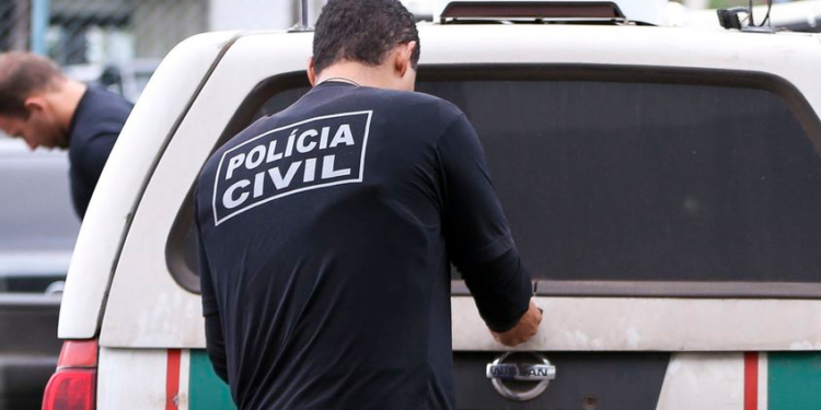 Na operação foram apreendidos armas, drogas e dinheiro - Foto: Marcelo Camargo/Agência Brasil