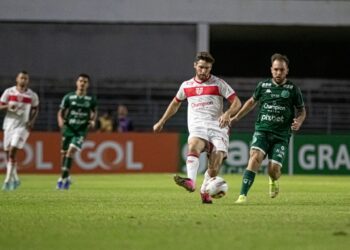 Terminou empatado por 1 a 1 o duelo entre CRB e Guarani, em Maceió, pela Série B 2022 - Foto: Célio Júnior/Especial para Guarani FC