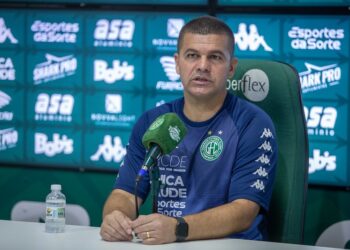 O técnico Umberto Louzer: “Infelizmente não conseguimos o resultado que gostaríamos" - Foto: Thomaz Marostegan/Guarani FC