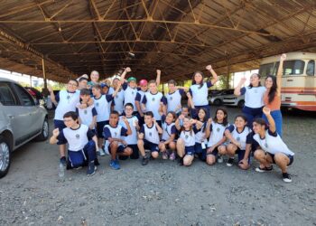 Acompanhados de guias de turismo, 1.800 alunos do 5ª ano do Ensino Fundamental participaram do passeio pedagógico - Foto: Divulgação