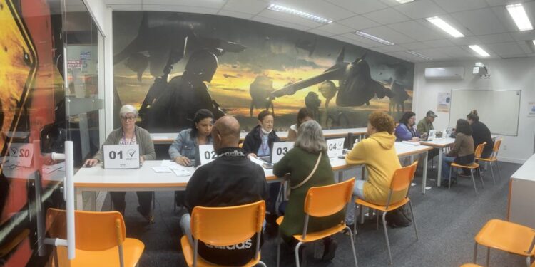 Feirão em Campinas oferece mais de mil vagas de emprego