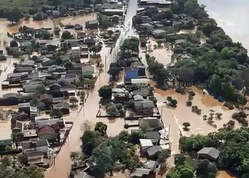 Ciclone destruiu cidades no RS Foto: Marinha do Brasil
