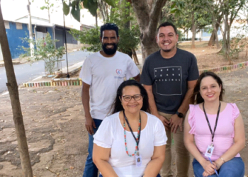 Equipe multidisciplinar do projeto em visita a domicílios da região Noroeste de Campinas - Foto:
Iago Genival dos Santos/Divulgação