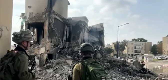 No terceiro dia de conflito, Israel faz ‘cerco total’ à Faixa de Gaza