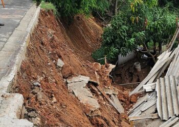 Erosão em talude de córrego no Parque Santa Bárbara. Foto: Divulgação/PMC