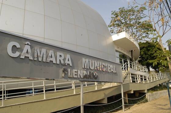 PL de vereador gera confusão no debate sobre jornada de servidor responsável por PcD