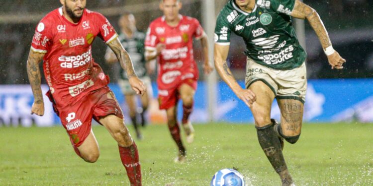 Jogo terminou em empate por 1 a 1 diante do Vila Nova, na noite deste sábado (7), no Brinco de Ouro da Princesa - Fotos: Raphael Silvestre/Guarani FC