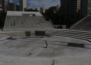 O Teatro de Arena fica na área externa do Centro de Convivência Cultural Foto: Leandro Ferreira/Hora Campinas