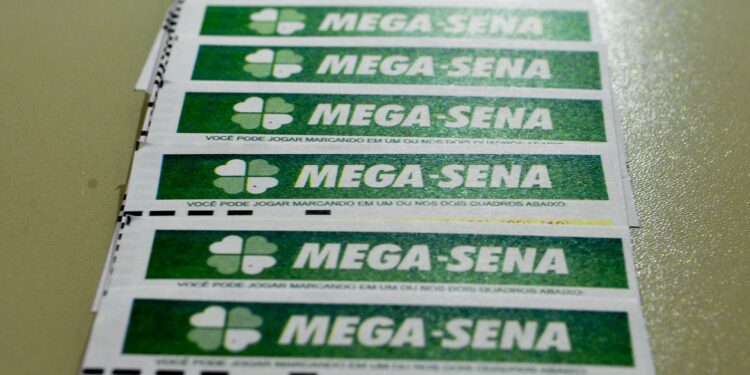 Bilhetes de aposta da Mega-Sena: bolada para o ganhador - Foto: Arquivo