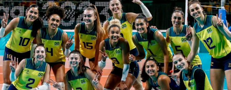 Vôlei feminino derrota Porto Rico e avança para semifinal