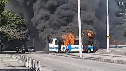 Segurança feita pelas Forças Armadas: ataques a ônibus ocorreram na zona oeste do Rio de Janeiro. Foto: Corpo de Bombeiros/Divulgação