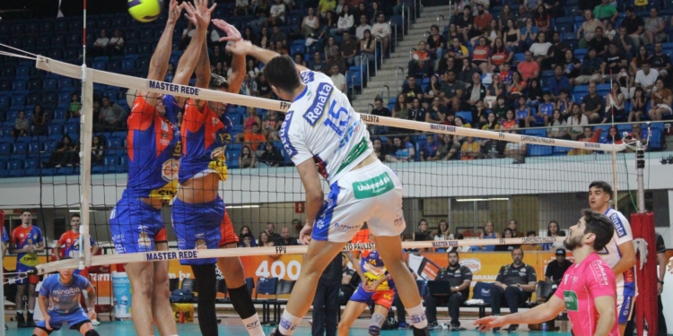 Vôlei Renata volta a perder do São José e é eliminado do Paulista