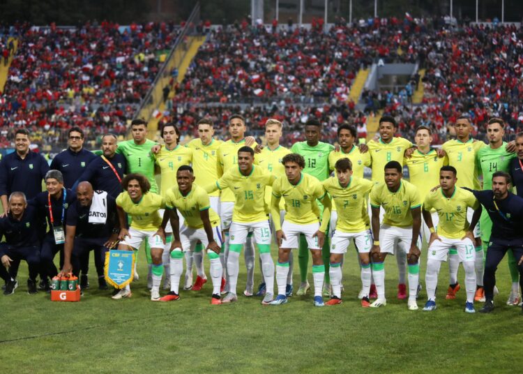 Brasil vence Chile nos pênaltis e conquista ouro no futebol masculino após 36 anos