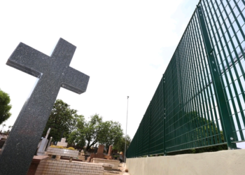 Muro reconstruído do Cemitério da Saudade de Campinas: local terá novas medidas de segurança - Foto: Adriano Rosa/PMC