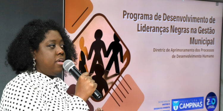 A secretária Eliane Jocelaine: diversidade representada no serviço público. Foto: Fernanda Sunega/PMC