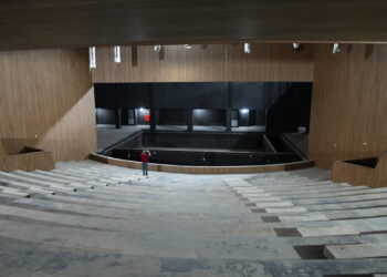 Teatro Luís Otávio Burnier, que já recebeu melhorias, será o foco da 2ª fase. Foto: Carlos Bassan/PMC