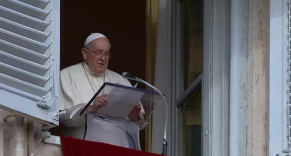 Papa Francisco reiterou neste domingo (5) os seus apelos para o fim dos combates - Foto: Reprodução vídeo/Vatican News