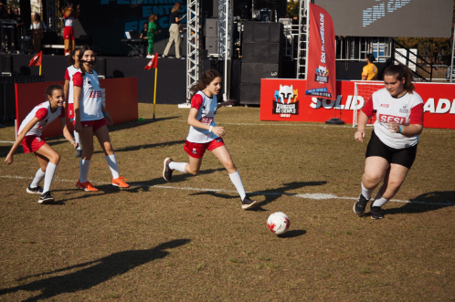 Sesi Campinas faz lançamento do projeto de futebol feminino