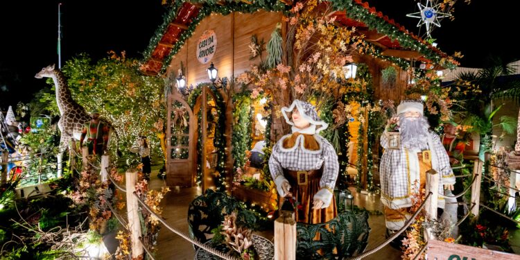 Realizado ao ar livre, o musical acontece em meio à tradicional decoração natalina dos jardins da Ypê. Foto: Cleber Luiz/Cineview/Divulgação
