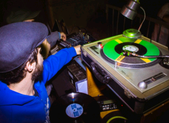 Evento terá DJs e MCs que tocarão todas as vertentes da Reggae Music - Foto: Divulgação