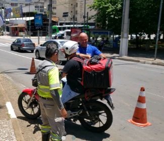 Ação da Emdec leva bafômetro a bares e antenas corta-pipa ao Balão do Londres