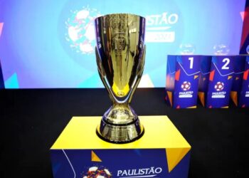 Troféu em disputa para o campeão do Paulistão 2024 - Foto: Divulgação/FPF
