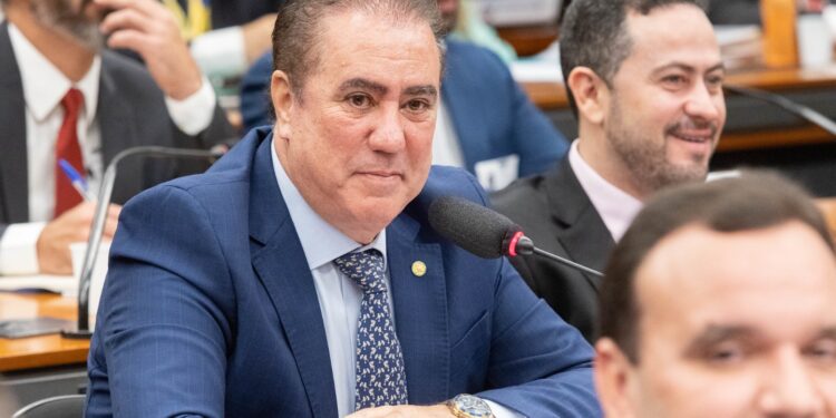 Artigo: É preciso legislar para garantir avanços no Brasil – Por Jonas Donizette