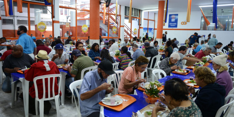 O Bom Prato serve refeições a pessoas em situação de rua e de vulnerabilidade. Foto: Eduardo Lopes/PMC