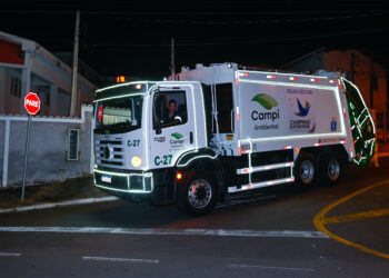 Dois veículos começaram a circular no início de dezembro - Foto: Rogério Capela/Divulgação