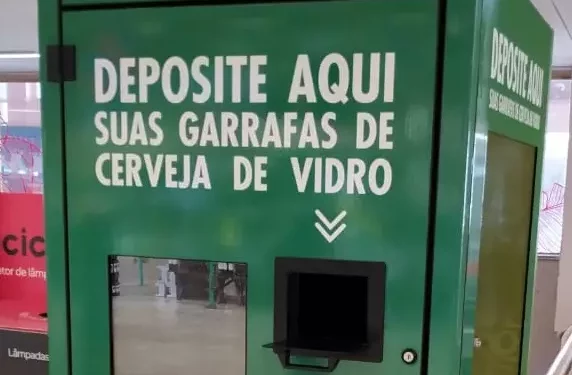 Máquina de reciclagem de vidro da Heineken já está em funcionamento em Campinas. Foto: Divulgação