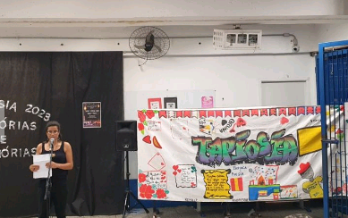 Projeto em escola de Campinas mistura tapioca com poesia para motivar alunos do EJA