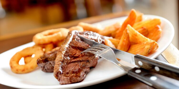 Shopping Parque das Bandeiras recebe segunda unidade do Mania de Churrasco em Campinas